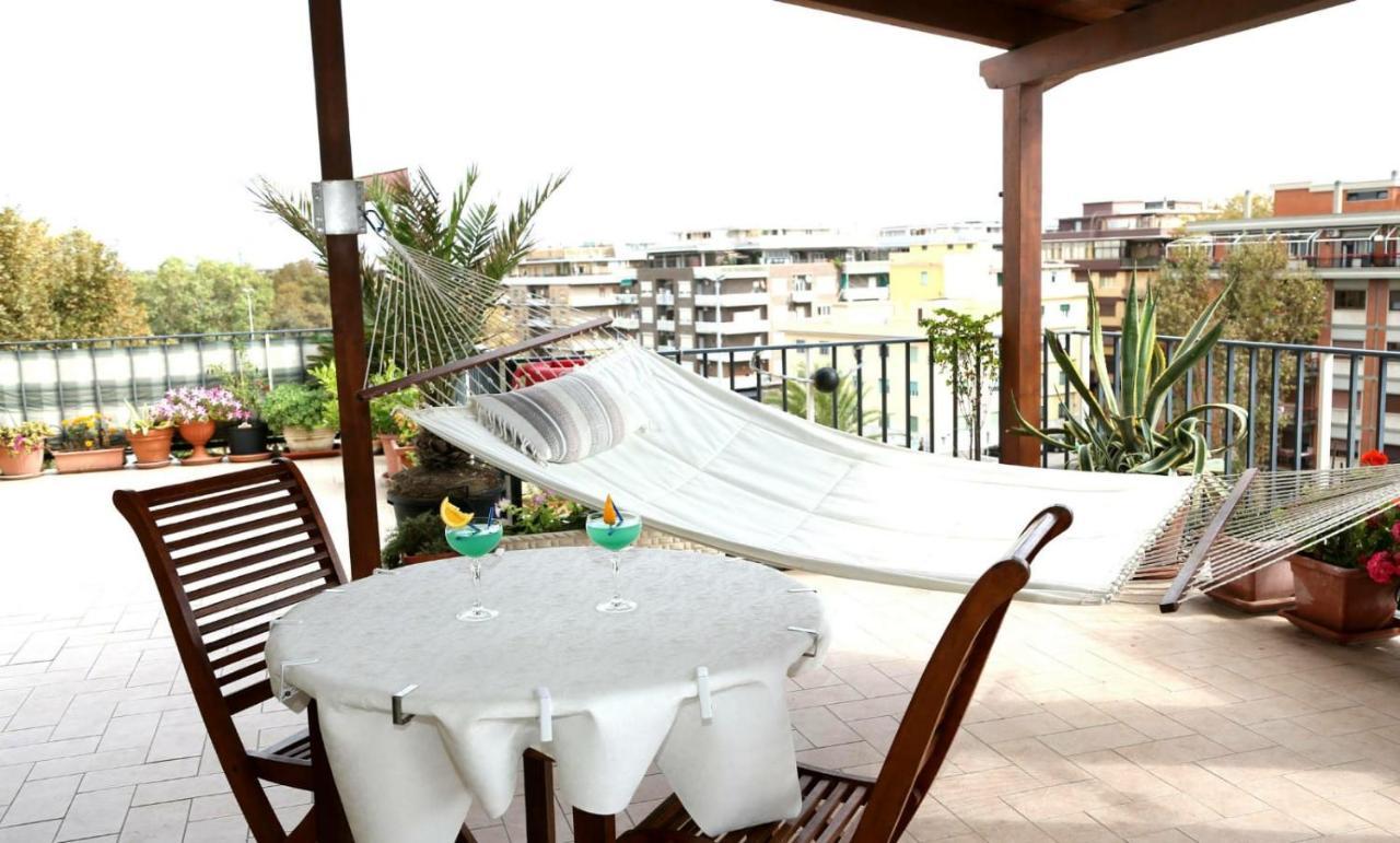 Superattico Apartment Lido di Ostia Luaran gambar