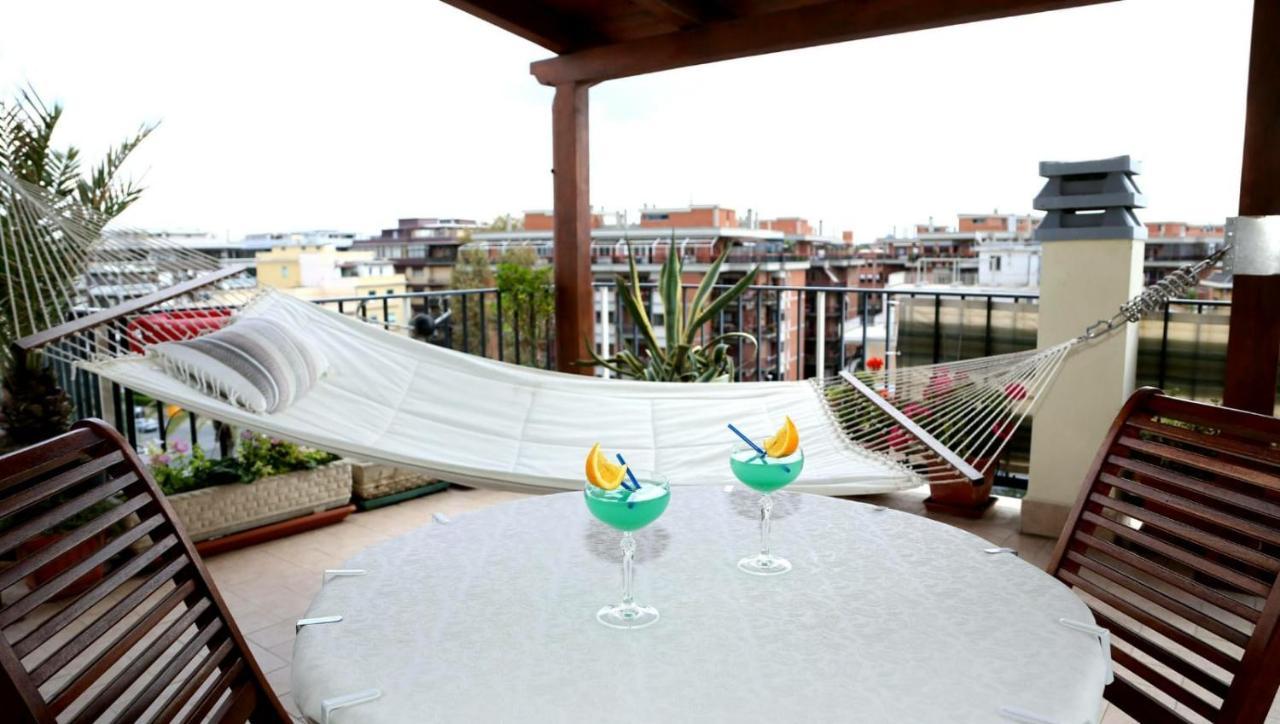 Superattico Apartment Lido di Ostia Luaran gambar
